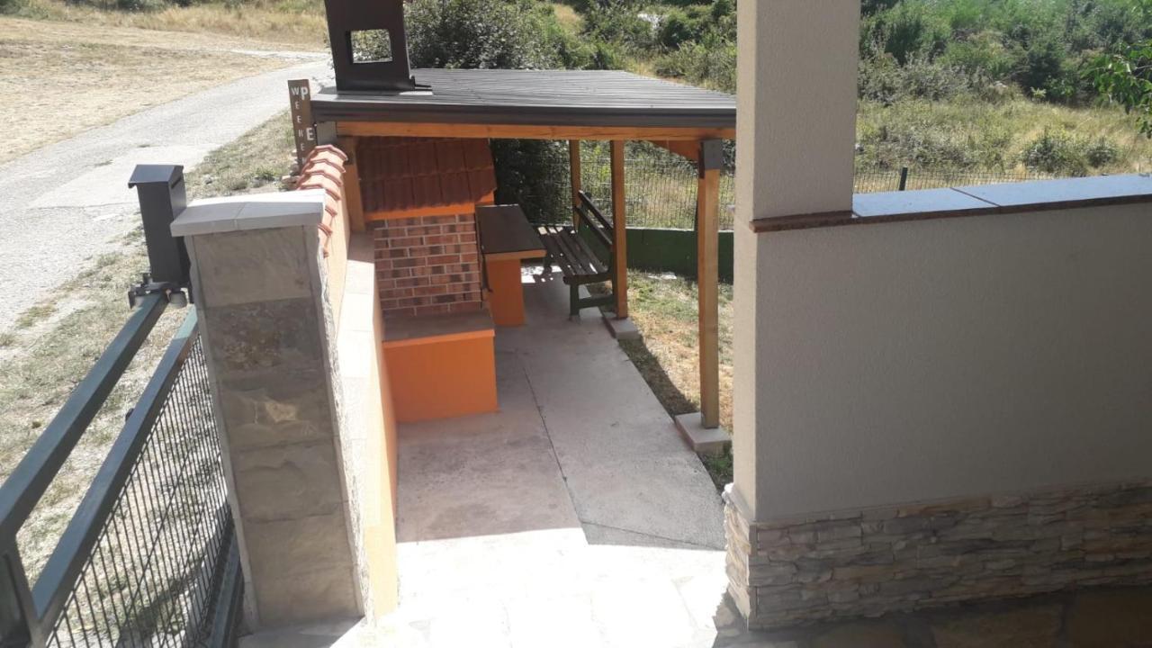 Villa Weekend House Petar Lusnic Exterior foto